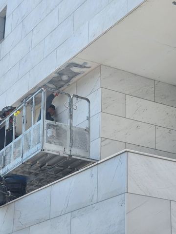 스카이차 도장보수 작업 사진